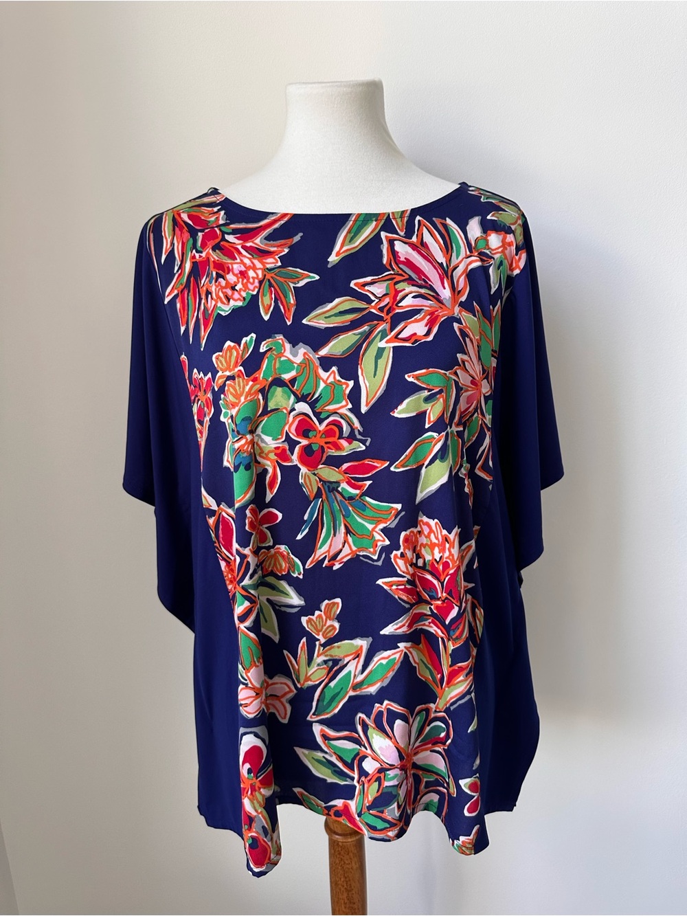 Bob Mackie Navy Floral Dolman Sleeve Top Size Medium